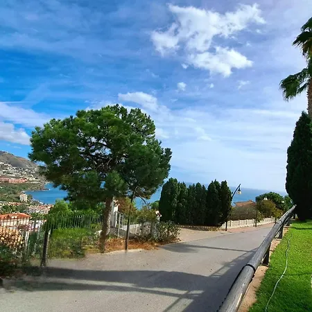 Brisas Del Mediterraneo Apartment *